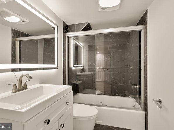 3249 P Street NW, Washington DC 20007