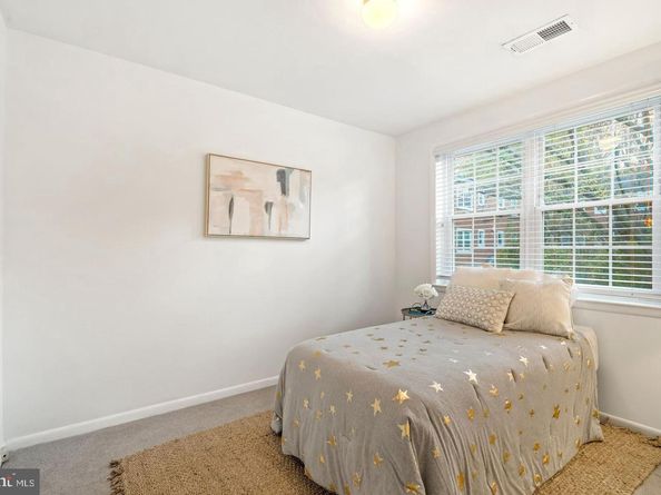 4617 28TH Road S B, Arlington VA 22206