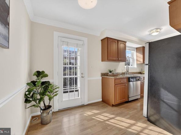 4617 28TH Road S B, Arlington VA 22206