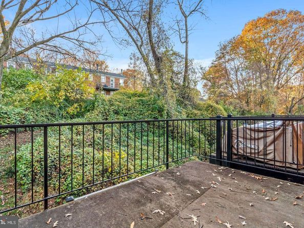 4617 28TH Road S B, Arlington VA 22206