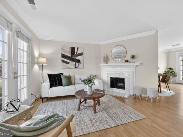 4617 28TH Road S B, Arlington VA 22206