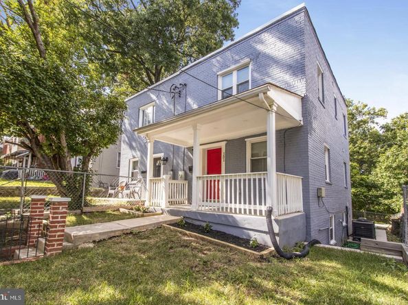 131 Darrington St SW DARRINGTON STREET SW, Washington DC 20032