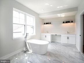 303 Fountain Street, Philadelphia PA 19128