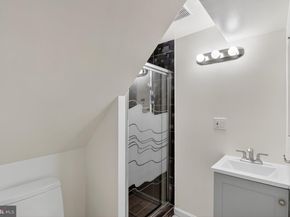 5241 42nd Street NW, Washington DC 20015