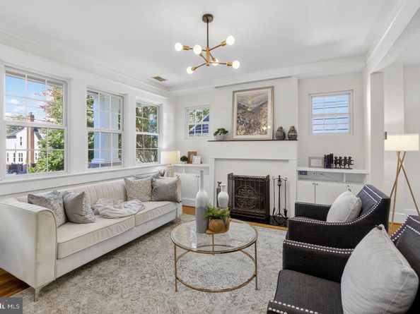 5241 42nd Street NW, Washington DC 20015