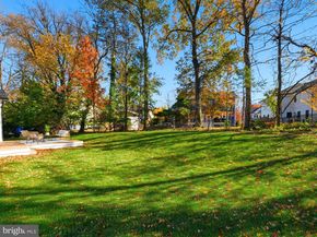 612 Gibson Circle SW, Vienna VA 22180