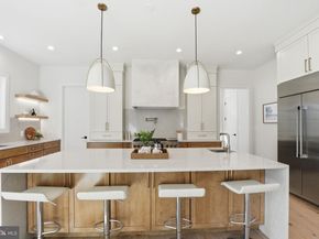 612 Gibson Circle SW, Vienna VA 22180