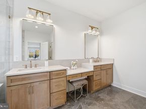 612 Gibson Circle SW, Vienna VA 22180