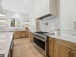 612 Gibson Circle SW, Vienna VA 22180