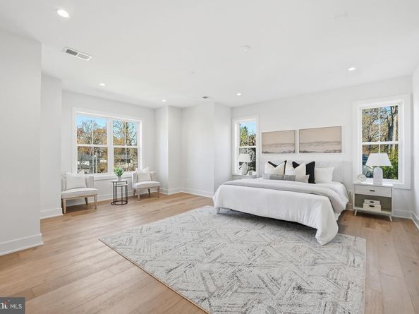 612 Gibson Circle SW, Vienna VA 22180