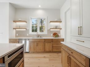 612 Gibson Circle SW, Vienna VA 22180