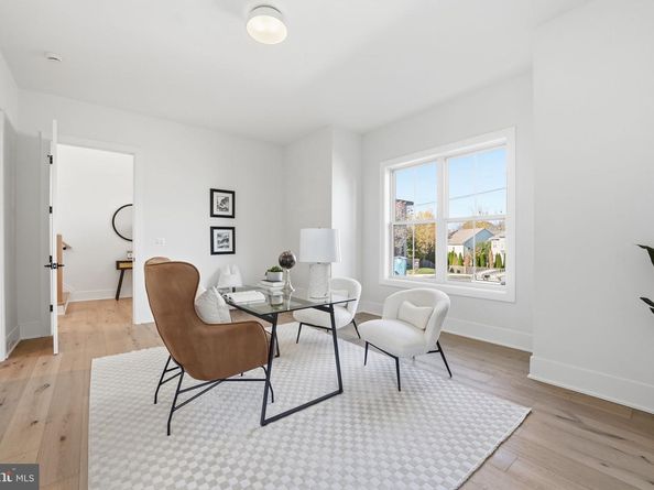 612 Gibson Circle SW, Vienna VA 22180