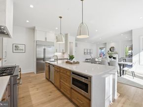 612 Gibson Circle SW, Vienna VA 22180