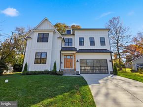 612 Gibson Circle SW, Vienna VA 22180