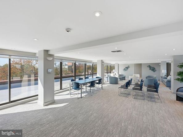 4390 Lorcom Lane 402, Arlington VA 22207