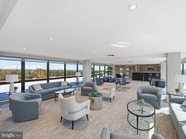 4390 Lorcom Lane 402, Arlington VA 22207