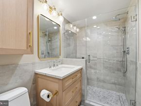 4390 Lorcom Lane 402, Arlington VA 22207