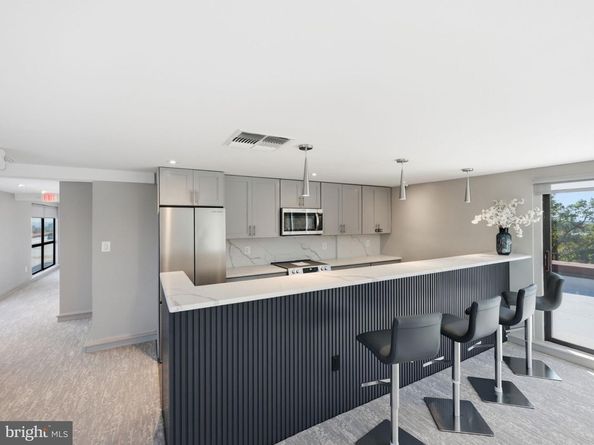 4390 Lorcom Lane 402, Arlington VA 22207