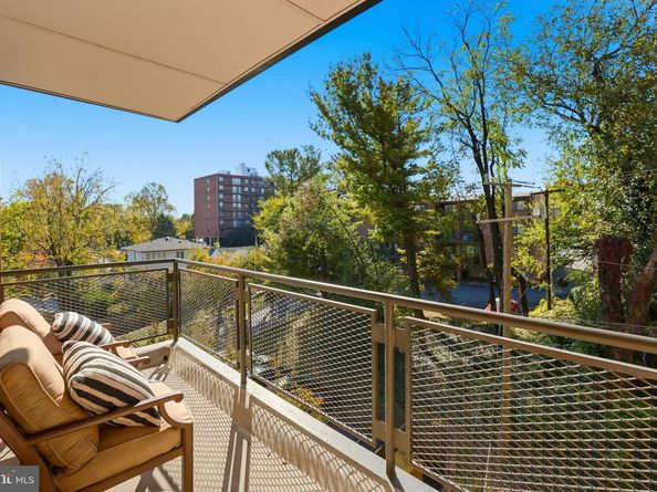 4390 Lorcom Lane 402, Arlington VA 22207