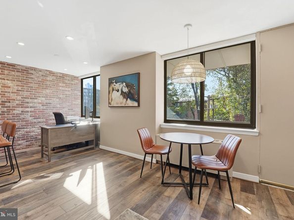 4390 Lorcom Lane 402, Arlington VA 22207