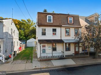 523 Swain Street