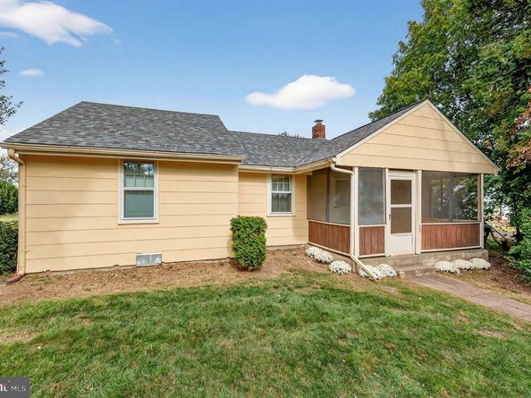 58 German Avenue, Newtown PA 18940