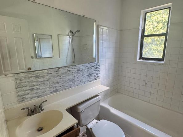 4725 1st Street SW 303, Washington DC 20032
