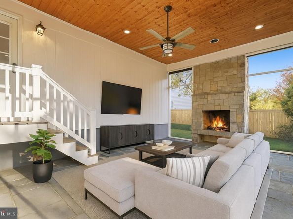 2302 Westmoreland Street, Falls Church VA 22046