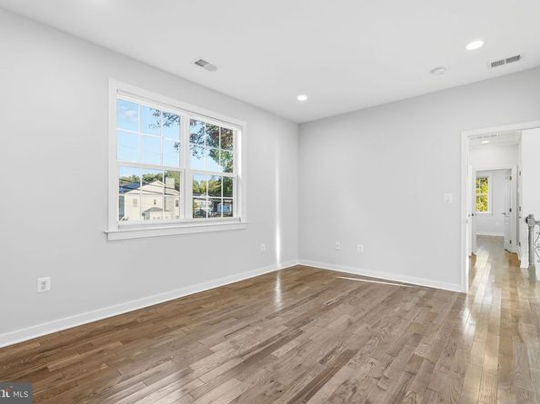 2302 Westmoreland Street, Falls Church VA 22046