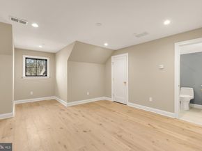 2733 Chesapeake Street NW, Washington DC 20008