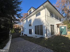 2733 Chesapeake Street NW, Washington DC 20008