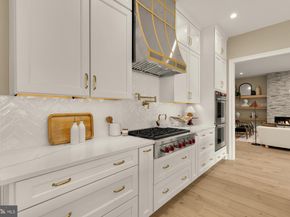 2733 Chesapeake Street NW, Washington DC 20008