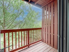 51 Skyhill Road 202, Alexandria VA 22314