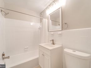 51 Skyhill Road 202, Alexandria VA 22314