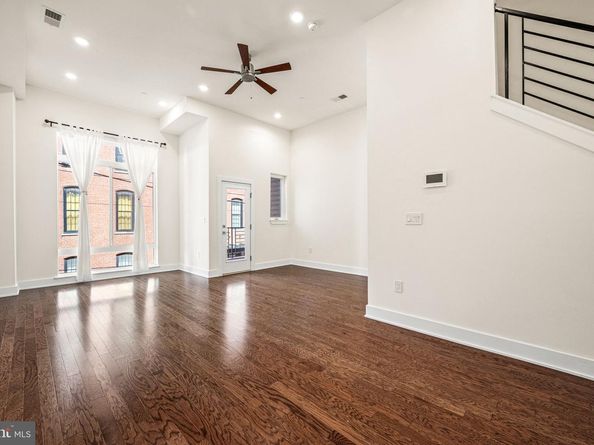 1115 N American Street D5, Philadelphia PA 19123