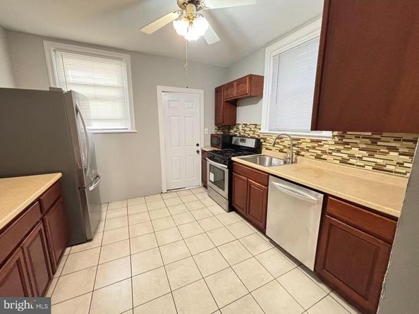 4737 Oakmont, Philadelphia PA 19136