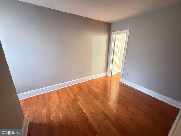 4737 Oakmont, Philadelphia PA 19136