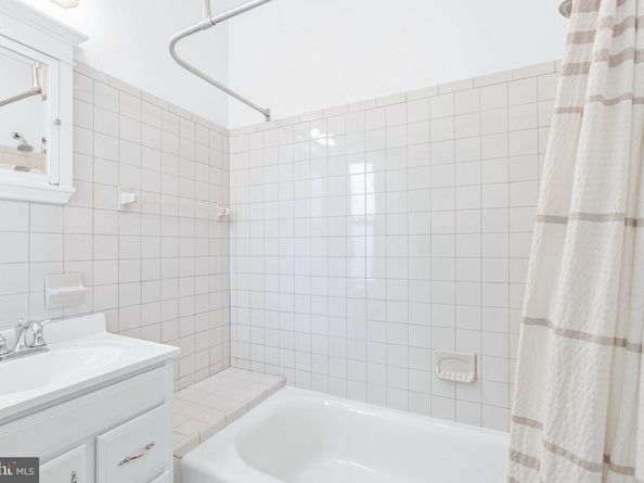 1030 Marlborough Street, Philadelphia PA 19125