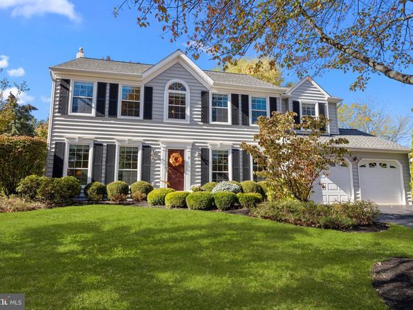 9 Tulip Drive, Newtown PA 18940