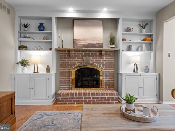 9 Tulip Drive, Newtown PA 18940