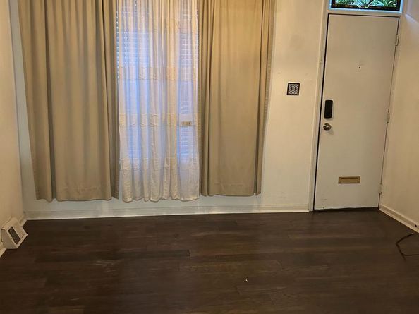 2712 Sears Street, Philadelphia PA 19146