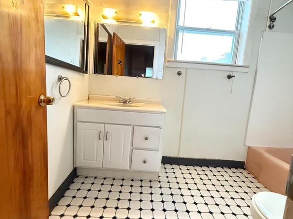 2213 S Mildred Street, Philadelphia PA 19148