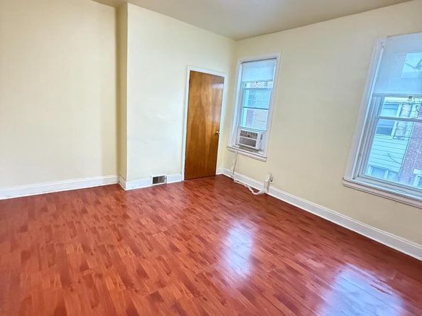 2213 S Mildred Street, Philadelphia PA 19148