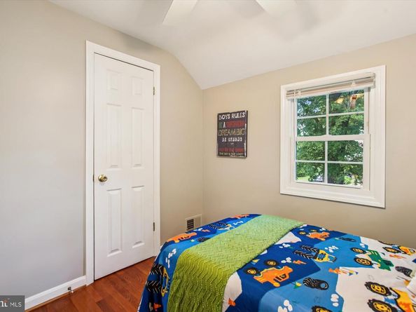 965 N Kentucky Street, Arlington VA 22205