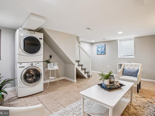 965 N Kentucky Street, Arlington VA 22205