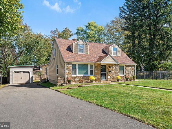 1203 Wedgewood Road, Flourtown PA 19031
