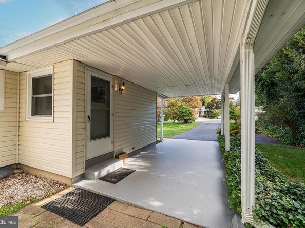 7124 Wade Place, Falls Church VA 22042