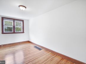 1345 Park Lane, Darby PA 19023