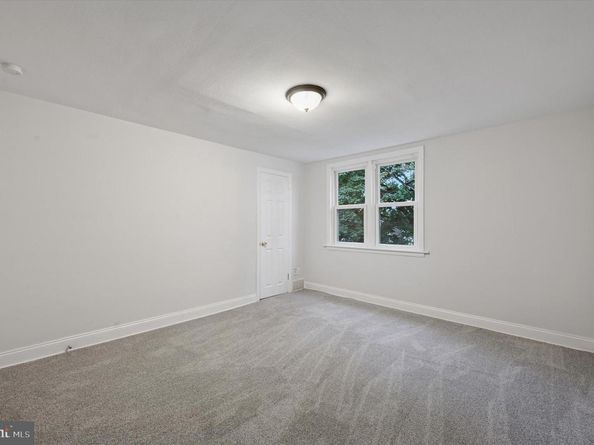 5251 Westpark Lane, Clifton Heights PA 19018