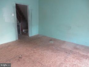 527 E Chelten Avenue, Philadelphia PA 19144